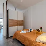 Always Traveling Near The City Center - Happy Rentals